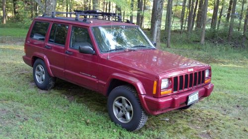1998 jeep cherokee classic sport utility 4-door 4.0l  **needs work