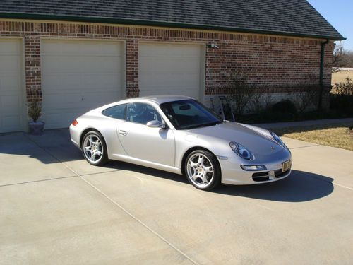 Coupe silver leather moon roof bose audio low miles xenon automatic clean