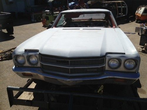 1970 chevrolet chevelle base hardtop 2-door, rust free new mexico car.