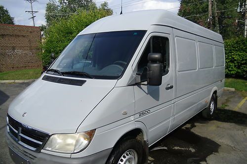 2004 dodge sprinter 2500 158" w/b low miles!