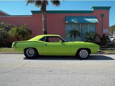 Cuda pro street, 440 v8, automatic, dana 60 rear, sublime green, must see !!!