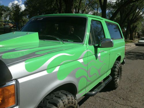 1991 ford bronco, 4x4, 5.0 liter, auto, eddie bauer, removable top, low miles!