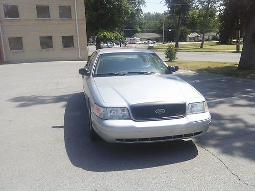 2006 ford crown vic police interceptor