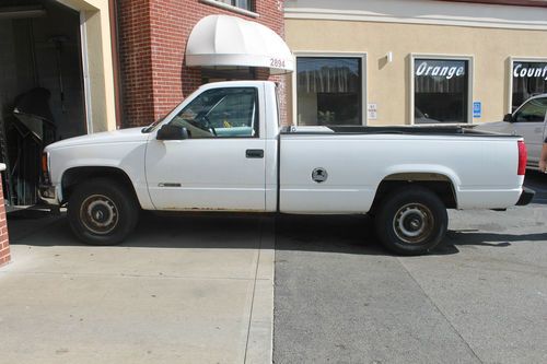 1998 chevy k1500 4wd low miles pick up
