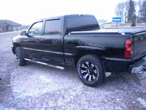 2004 Chevy Silverado 1/2 ton Black, 121K miles, No Rust, US $12,500.00, image 2