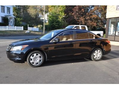 4dr I4 Manual 2.4L CD 4 Cylinder Engine