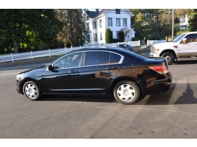 4dr I4 Manual 2.4L CD 4 Cylinder Engine