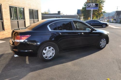 4dr I4 Manual 2.4L CD 4 Cylinder Engine