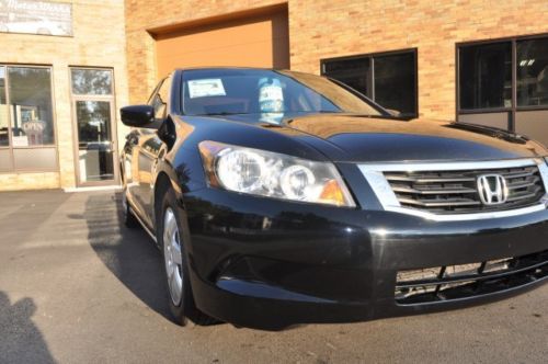 4dr I4 Manual 2.4L CD 4 Cylinder Engine