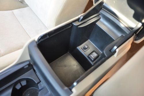 4dr I4 Manual 2.4L CD 4 Cylinder Engine