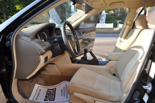 4dr I4 Manual 2.4L CD 4 Cylinder Engine