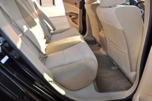 4dr I4 Manual 2.4L CD 4 Cylinder Engine