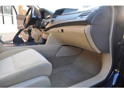 4dr I4 Manual 2.4L CD 4 Cylinder Engine