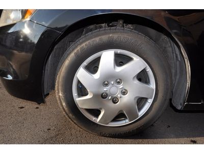 4dr I4 Manual 2.4L CD 4 Cylinder Engine