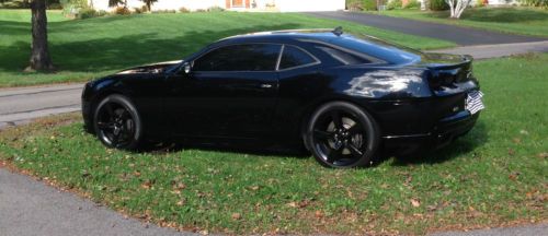 2010 camaro 2ss with rs package black on black 6-speed, custom exhaust