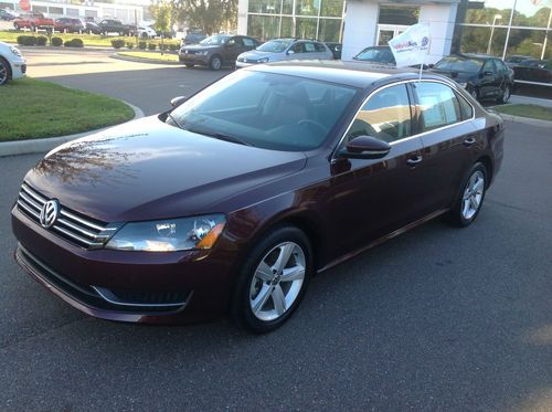 2012 volkswagon passat se 2.5l 5cyl, warranty until 2016, 13k miles
