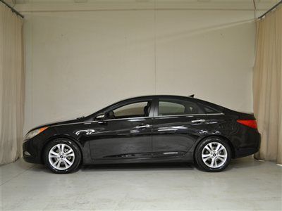 2011 hyundai sonata limited. leather, moonroof, low miles.