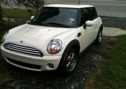 2007 mini cooper base hatchback 2-door 1.6l