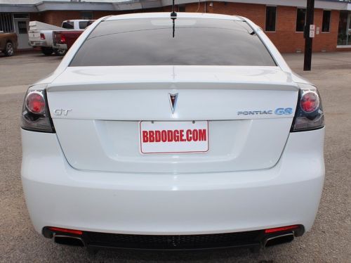 6.0L V8 Automatic Leather Heated Seats Blaukpunkt Sound MP3 OnStar Rear Spoiler, image 7