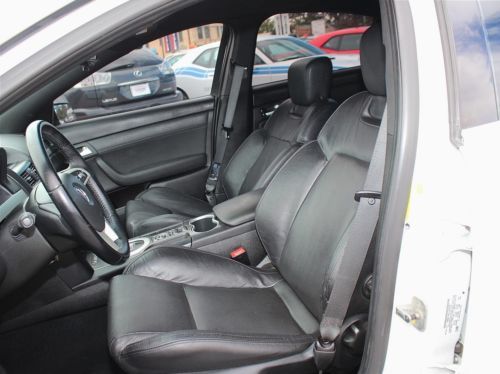 6.0L V8 Automatic Leather Heated Seats Blaukpunkt Sound MP3 OnStar Rear Spoiler, image 13