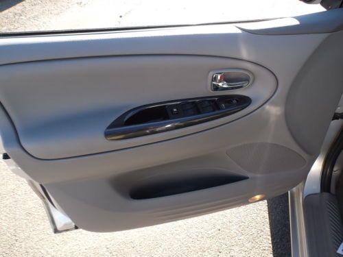 ONE OWNER CLEAN CARFAX POWER DOORS LEATHER CD Traction Control ABS A/C, image 20