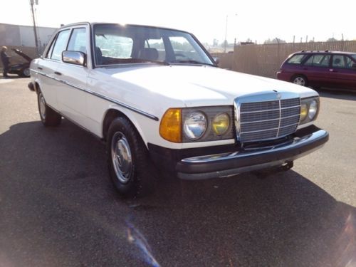 1981  MERCEDES  300D  "NO  RESERVE", image 5