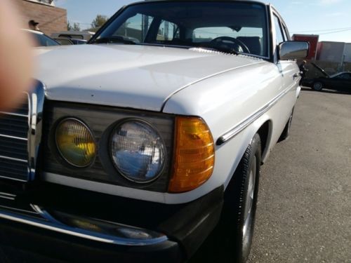 1981  MERCEDES  300D  "NO  RESERVE", image 6