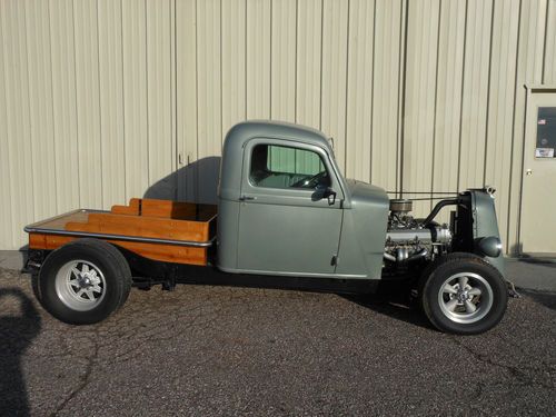 1939 dodge-street rod --- bobber  pick -up-steel