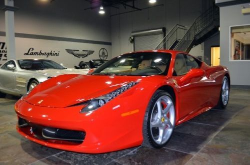 2013 ferrari 458 italia 561 hp 4.5l v8  7 speed f1 rosso corsa warranty
