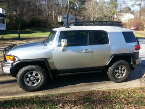 07 toyota fj 4x4 6sp manual trans awd