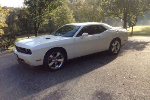Mint condition, garage kept. one owner. 5.7 liter hemi w/ 6 speed manual trans.