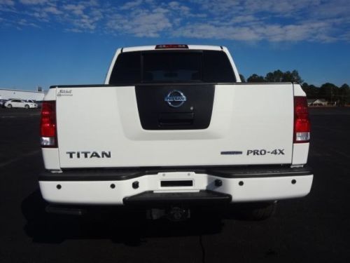 PRO-4X 5.6L CD 4X4 Locking/Limited Slip Differential Tow Hitch Tow Hooks A/C ABS, image 13