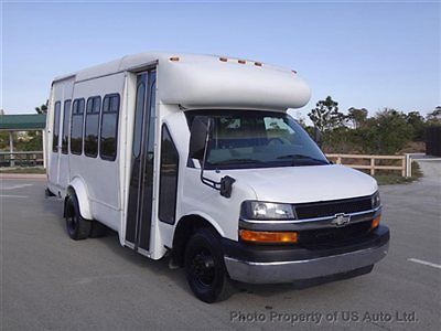 2005 chevrolet g3500 wheelchair van one owner clean carfax florida shuttle bus