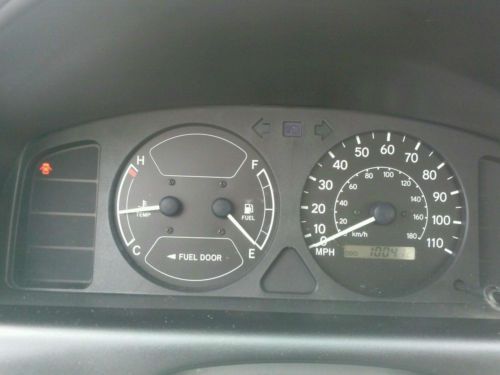 1999 Toyota Corolla VE Sedan 4-Door 1.8L, image 5