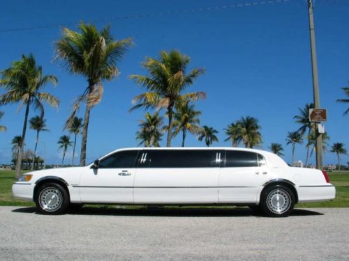 Lincoln stretch 6pax limo