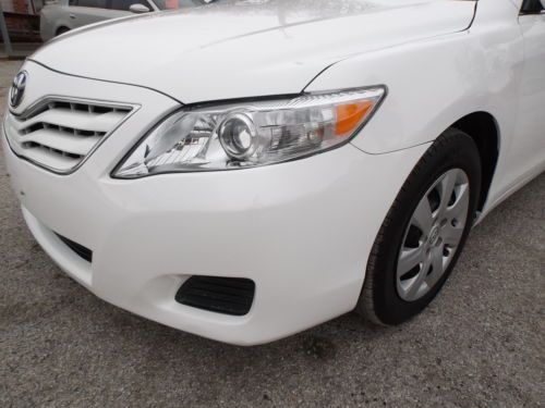 LE Camry 4DR Sedan 2 Owner NO RESERVE, image 10