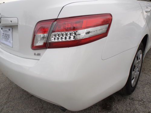 LE Camry 4DR Sedan 2 Owner NO RESERVE, image 12