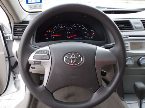 LE Camry 4DR Sedan 2 Owner NO RESERVE, image 20