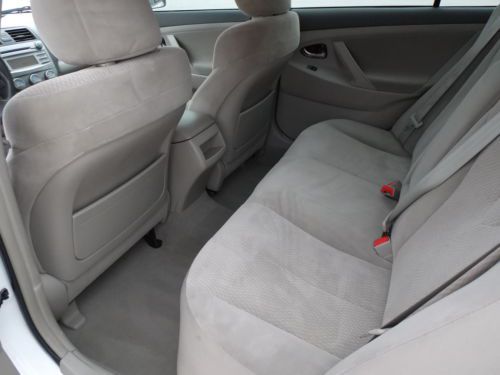 LE Camry 4DR Sedan 2 Owner NO RESERVE, image 25