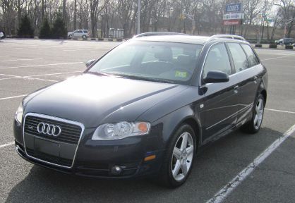 2005 audi a4 quattro avant wagon 4-door 2.0l