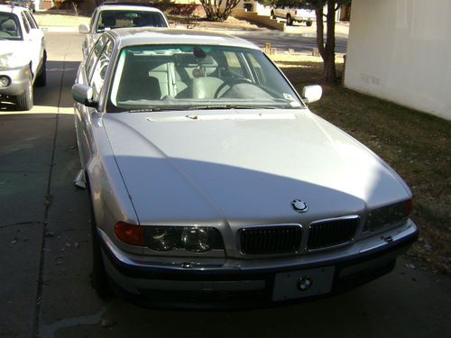 2000 bmw 740il base sedan 4-door 4.4l