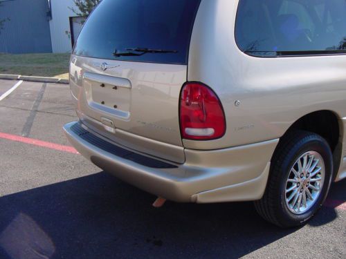 CHRYSLER TOWN & COUNTRY LIMITED HANDICAPPED WHEELCHAIR LIFT VAN LEATHER 99 PICS, US $10,250.00, image 14