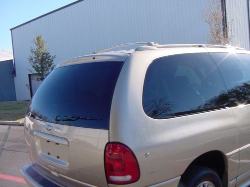 CHRYSLER TOWN & COUNTRY LIMITED HANDICAPPED WHEELCHAIR LIFT VAN LEATHER 99 PICS, US $10,250.00, image 15