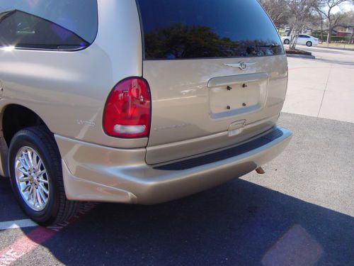 CHRYSLER TOWN & COUNTRY LIMITED HANDICAPPED WHEELCHAIR LIFT VAN LEATHER 99 PICS, US $10,250.00, image 30