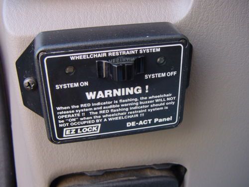 CHRYSLER TOWN & COUNTRY LIMITED HANDICAPPED WHEELCHAIR LIFT VAN LEATHER 99 PICS, US $10,250.00, image 46