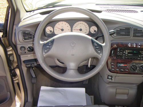 CHRYSLER TOWN & COUNTRY LIMITED HANDICAPPED WHEELCHAIR LIFT VAN LEATHER 99 PICS, US $10,250.00, image 54