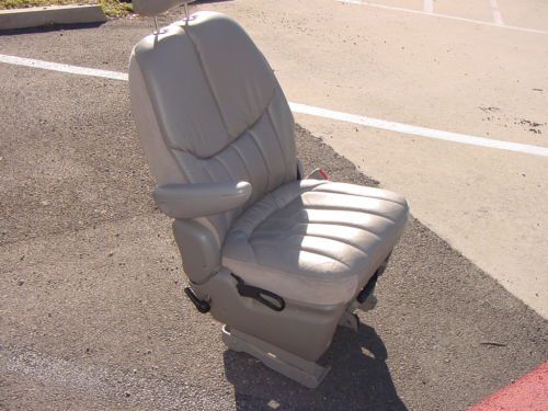 CHRYSLER TOWN & COUNTRY LIMITED HANDICAPPED WHEELCHAIR LIFT VAN LEATHER 99 PICS, US $10,250.00, image 69