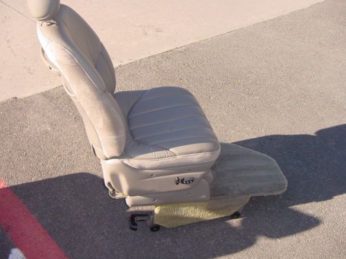 CHRYSLER TOWN & COUNTRY LIMITED HANDICAPPED WHEELCHAIR LIFT VAN LEATHER 99 PICS, US $10,250.00, image 75