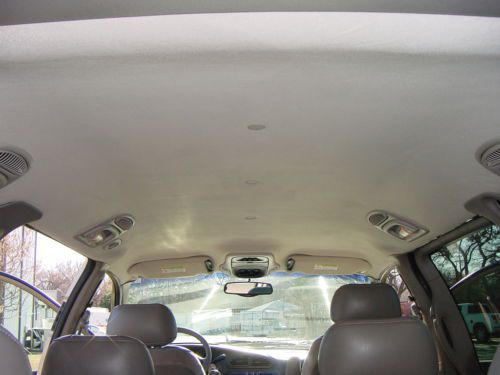 CHRYSLER TOWN & COUNTRY LIMITED HANDICAPPED WHEELCHAIR LIFT VAN LEATHER 99 PICS, US $10,250.00, image 81
