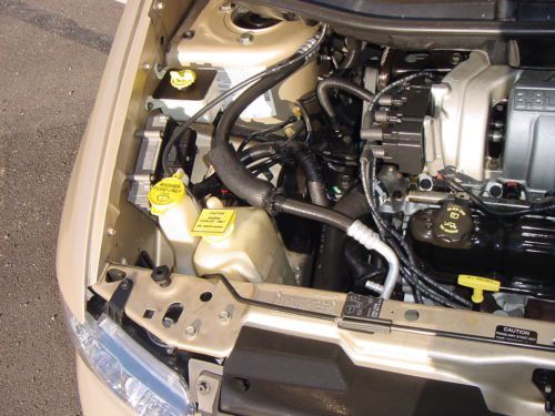 CHRYSLER TOWN & COUNTRY LIMITED HANDICAPPED WHEELCHAIR LIFT VAN LEATHER 99 PICS, US $10,250.00, image 96